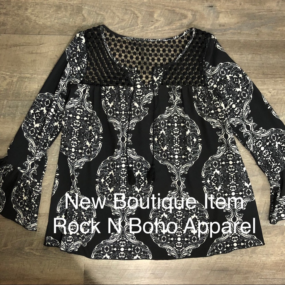 New Bell Sleeve Black & White Tassel Tunic